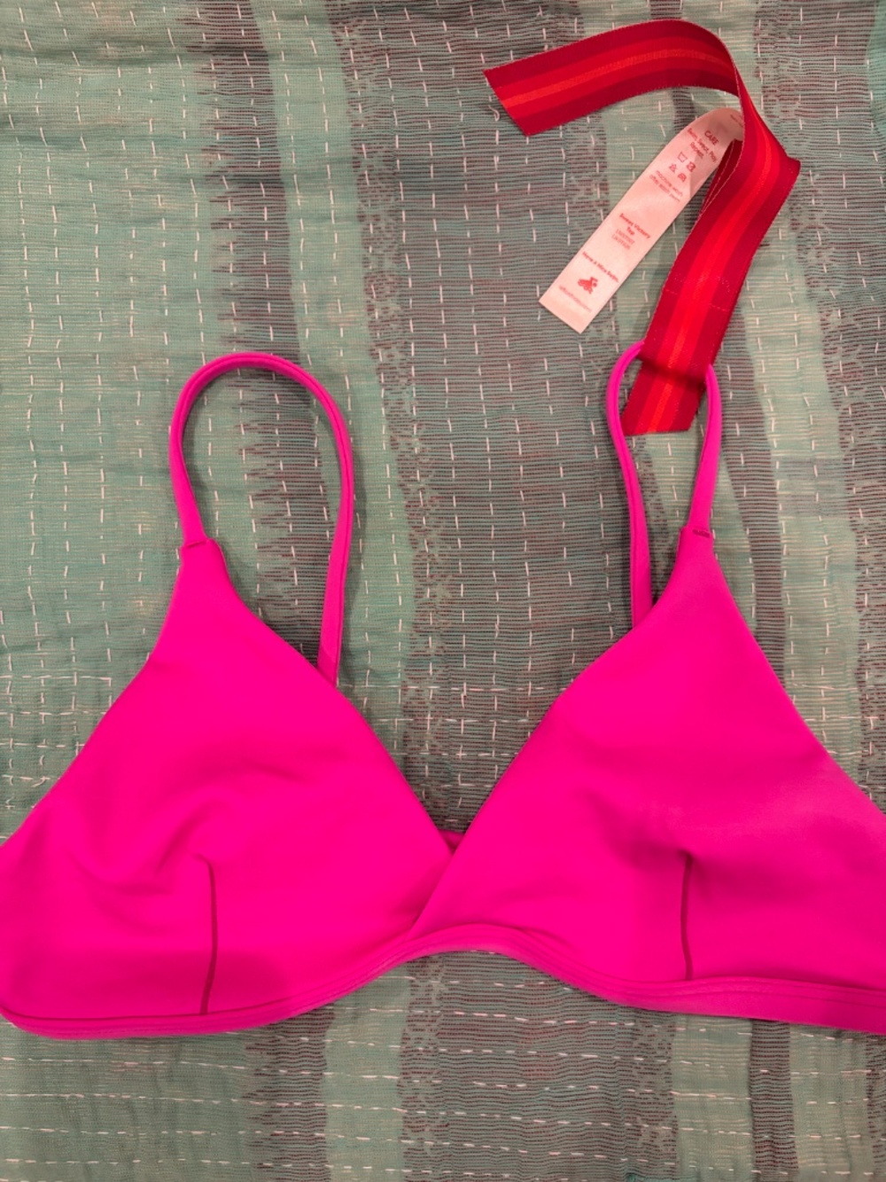 NWT Left On Friday Sweet Victory Bikini Top - Hot Pink - Small - Picture 3 of 3